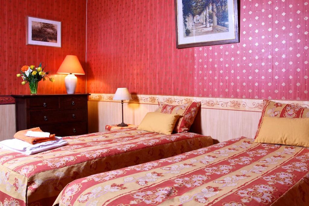 Chateau De Montriou Feneu Room photo